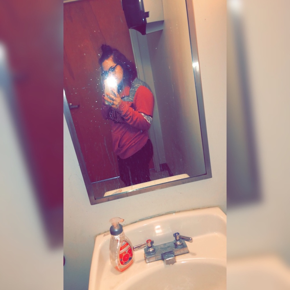 Meet your Posher, Delayna